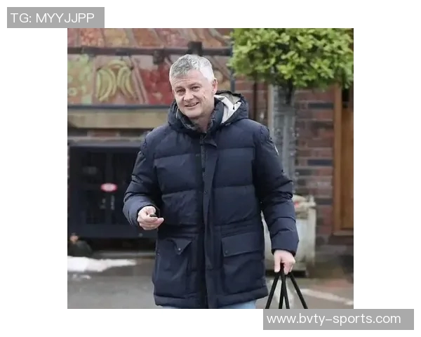 曼联高层今日与索尔斯克亚及卡里克进行重要面谈分析球队未来发展方向